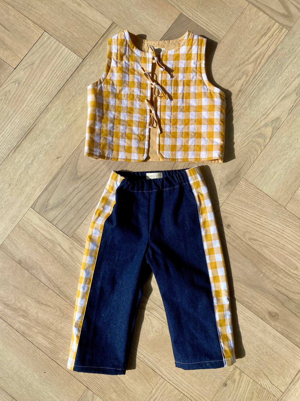 The Harvest Set - Gilet and Jeans